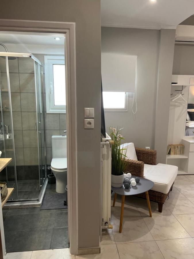 شقة Living Near Acropolis By Sylvia Staikou At Nikis Str أثينا المظهر الخارجي الصورة